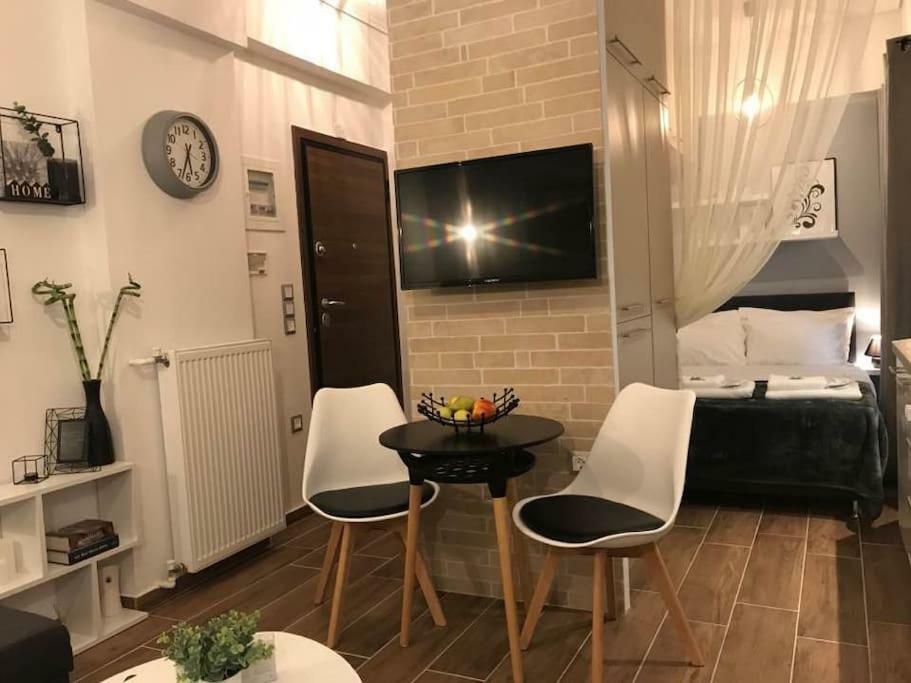 Cozy Studio 50M From Sea Атина Екстериор снимка