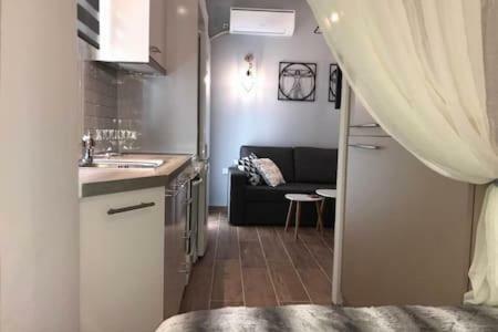 Cozy Studio 50M From Sea Атина Екстериор снимка