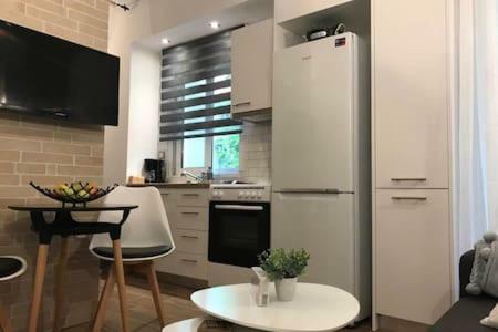 Cozy Studio 50M From Sea Атина Екстериор снимка